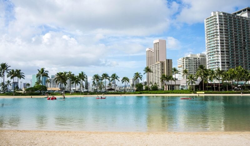 Hawaii 1 Waikiki beach 1037073 1280 e1744053980537